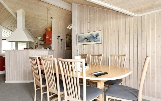 10 Person Holiday Home in Hadsund