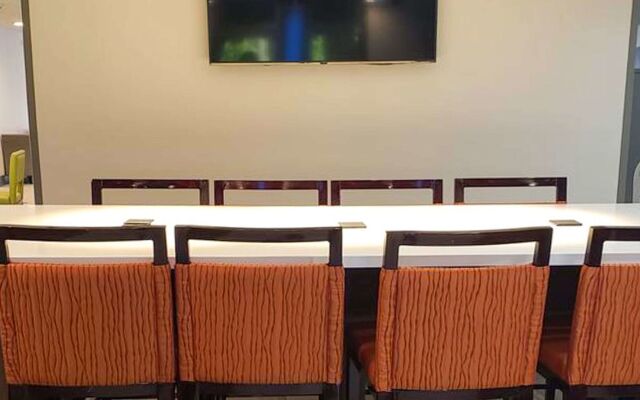 The Alexis Inn & Suites - Nashville Airport