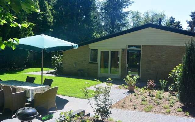 Peaceful Bungalow in Voorthuizen with Private Garden