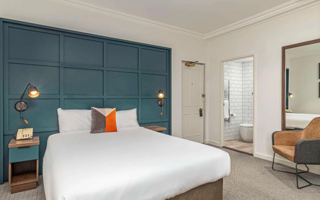 Mercure White Hart Hotel Salisbury and Apartments