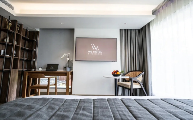 We Hotel Riverfront