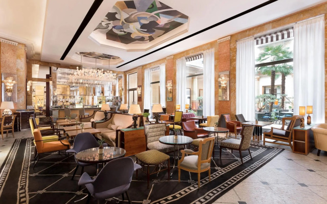 Prince de Galles, a Luxury Collection Hotel, Paris