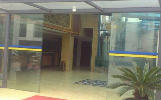 Shanghai Yiyan Business Hotel (Qingpu Industrial Park)