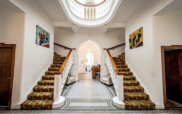 Leverhulme Hotel