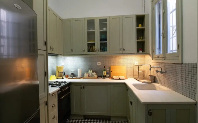 1900's Athens Residence