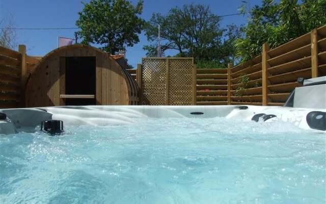 Camping Le Sous Bois