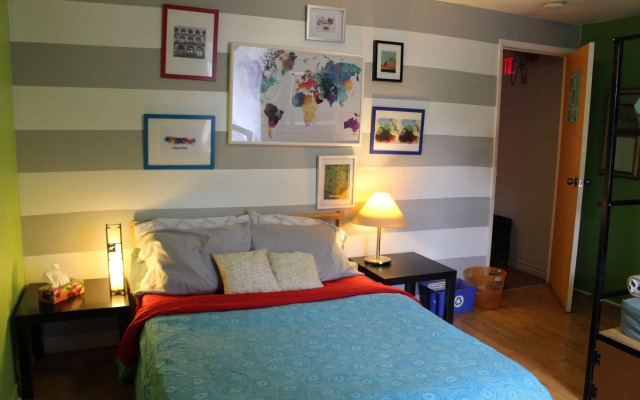 Auberge Alternative du Vieux-Montréal - Hostel