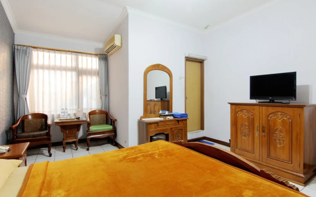 Lingga Hotel