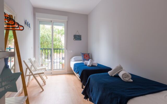 Renthas Huelin Beach