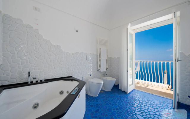 Villa Imperati - Splendid Villa With Private Pool Overlooking the sea