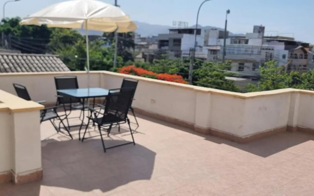Apart Hotel Cabral a 5 minutos del Jockey Plaza