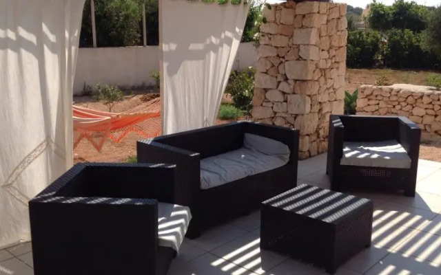 Dammuso Immerso nel Verde