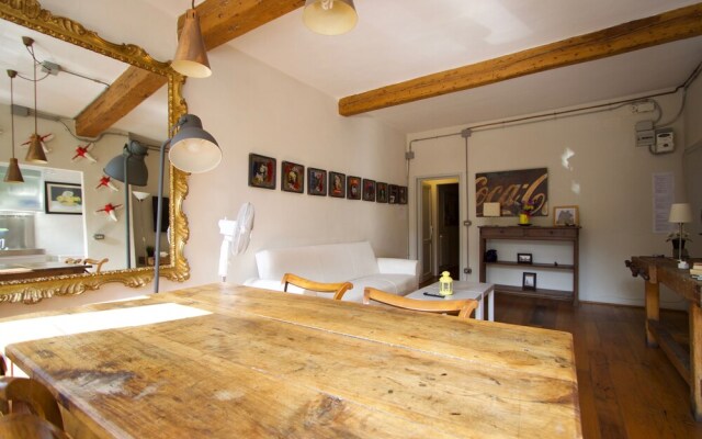 Artistic Flat in Oltrarno Florence