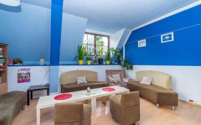 Hostel Universus