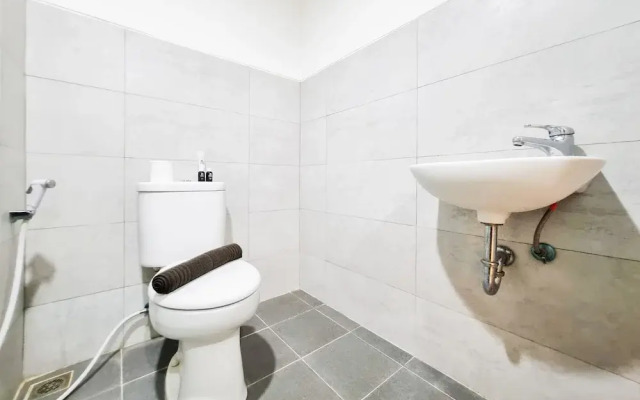 Good Place And Homey 2Br At Green Park Yogyakarta Apartment