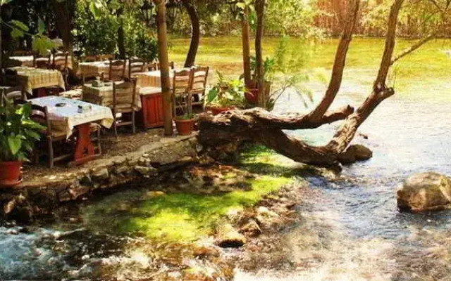 Otel Azmakhan