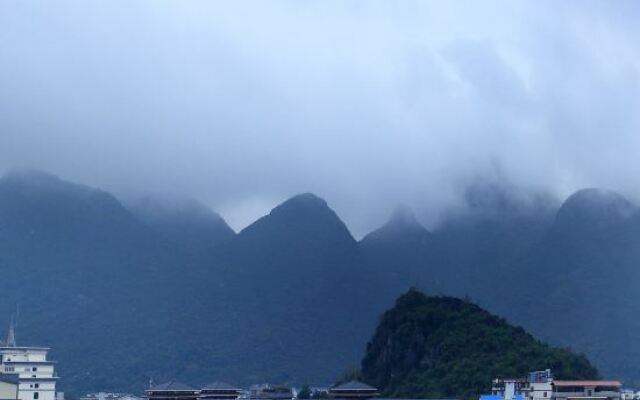 Honghai Hotel (Guilin Railway Station Vientiane City Shop)