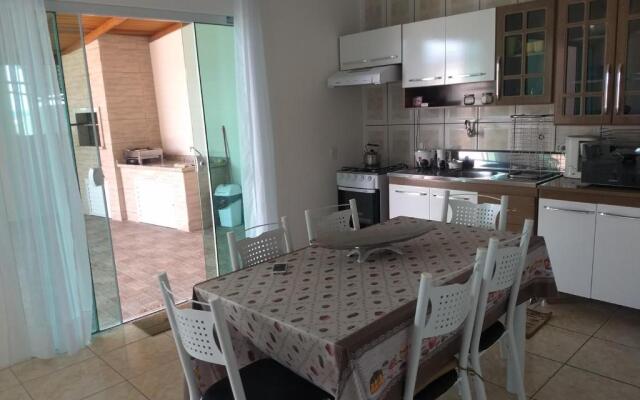 Casa 2 Quartos na Armação