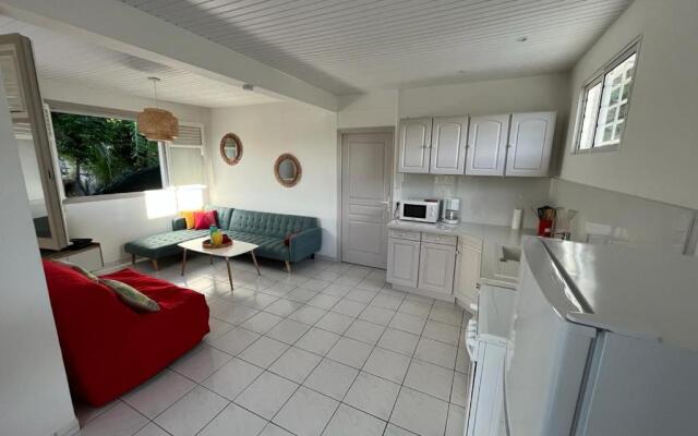 Sainte Anne, Très joli T2 refait à neuf