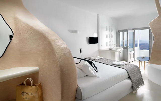 Tholos Resort Hotel