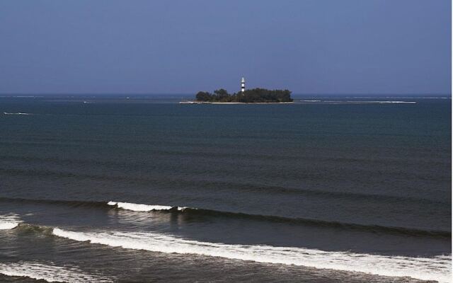 Astur Hotel y Suites