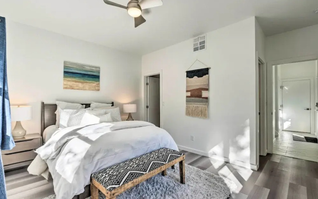 Modern Midtown Haven w/ Garage: Mt Rose Day Trips!