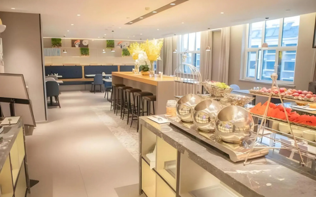 Homeinn Selected Hotel (Qinhuangdao Haigang District Yanshan University Maoye Center)