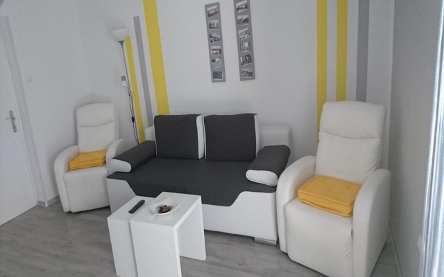 Apartment Zdene - with parking : A1 Banjol, Island Rab