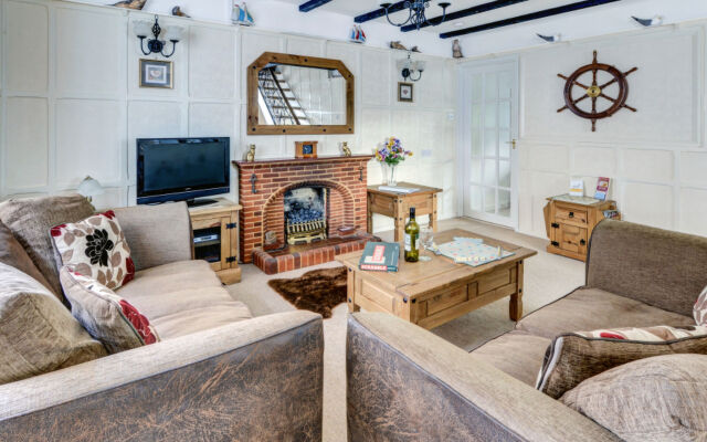 Holiday Home Quay Cottage