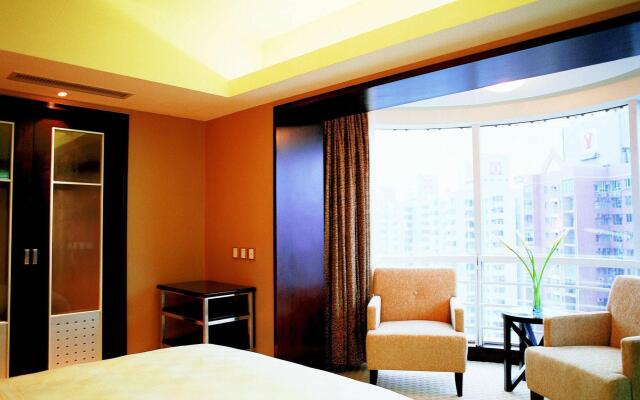 Hotel Royal Suites and Towers