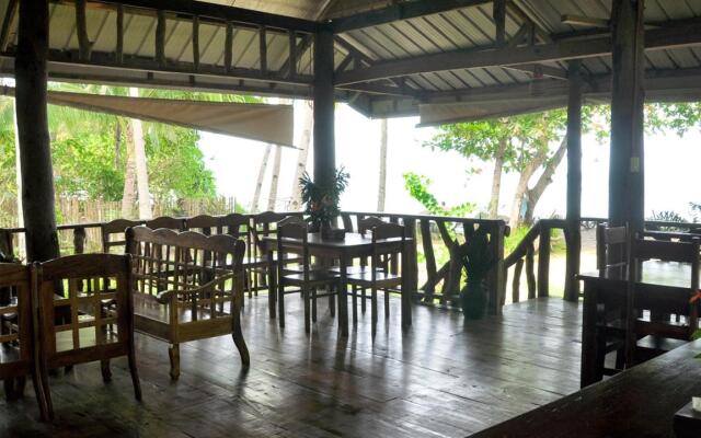 Algen's Dive Resort