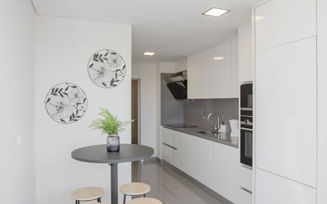 Liiiving-Luxury RiverView Apartment XIII