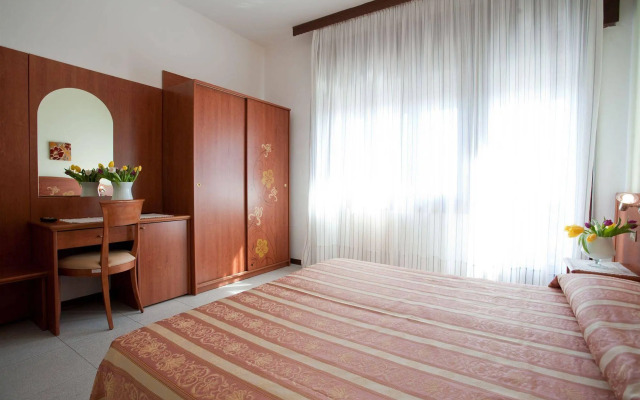 Hotel Ideal