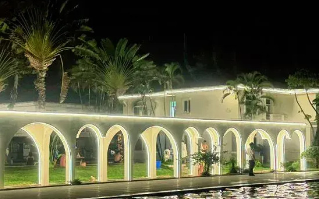 Yurui Hot Spring Garden Hotel