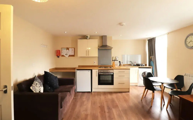 Bright Apartment In Doncaster Near Keepmoat Stadium
