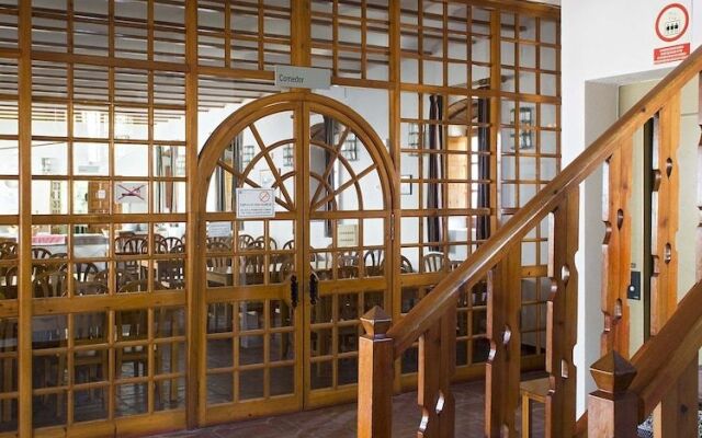 Albergue Inturjoven El Bosque