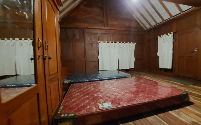 Mbok Niem Cafe and Cottage – Guest Rooms – Yogyakarta