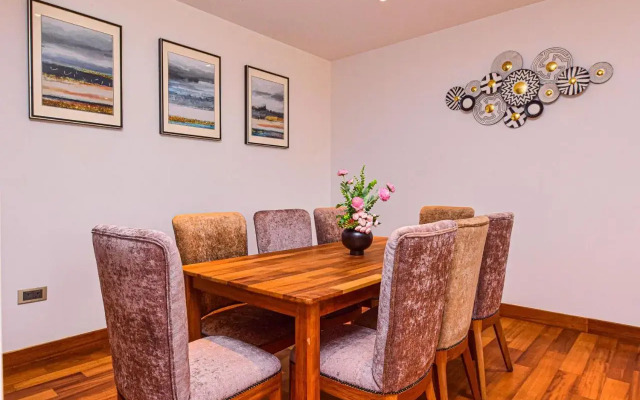 Broadwalk Residency