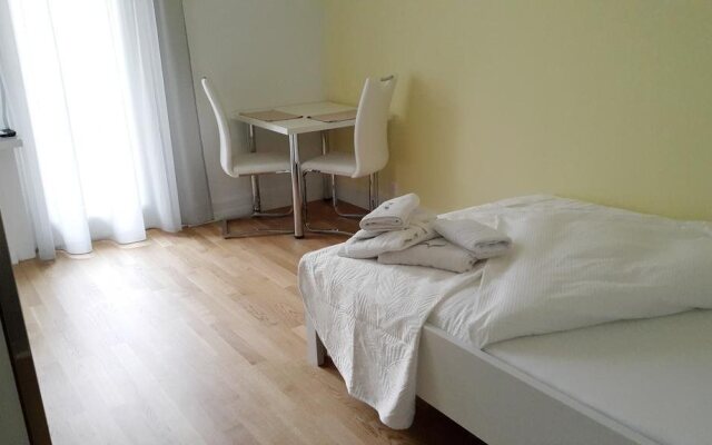 Residence Serviced House
