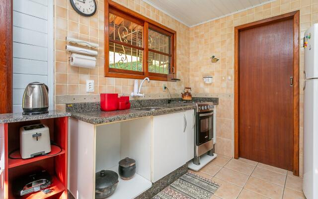 Chalé aconchegante em meio à natureza SBC517