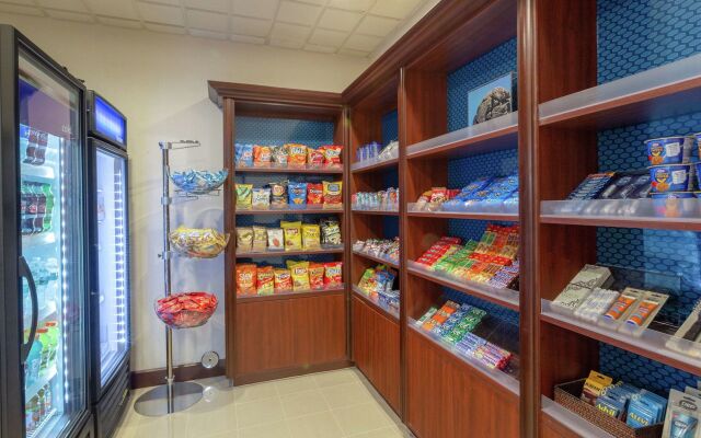 Hampton Inn & Suites Wellington