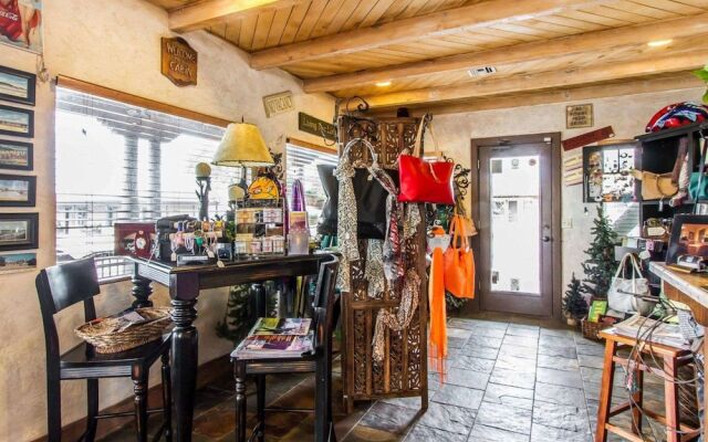 Rodeway Inn & Suites Downtowner-Rte 66