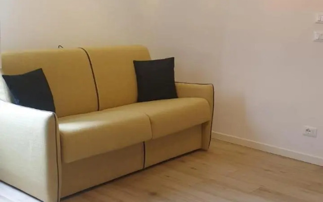 Snc1018 Modern Boutique Apartment