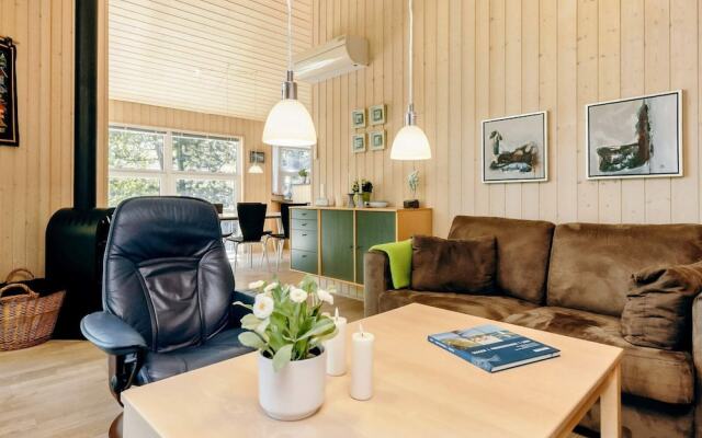 6 Person Holiday Home in Albaek