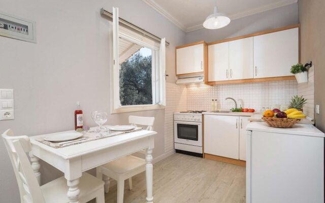 Chryssa Villa - Sun - Splashed Romantic