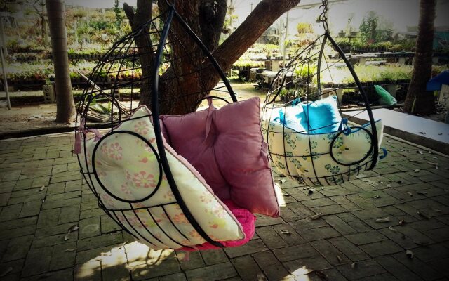 Pallada Bromeliads Garden and Resort