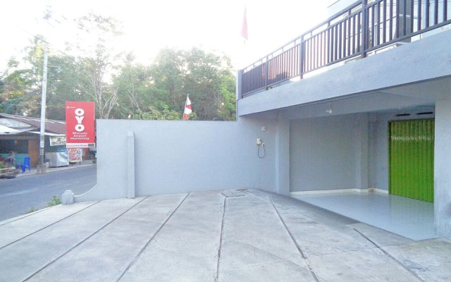 OYO 1064 Manado Airport Homestay
