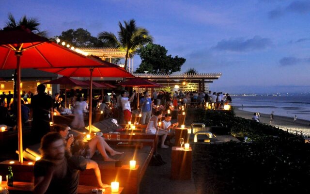 Sandat Hotel Legian