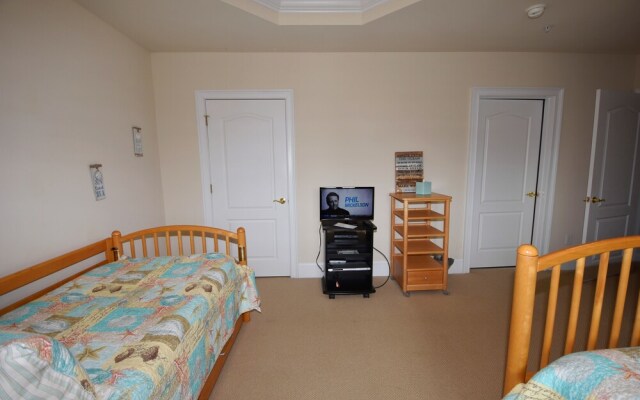 Edgewater Apartment 437