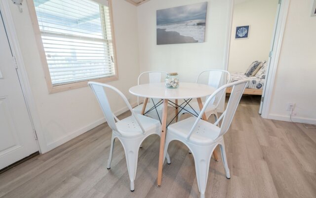Cast A Waves 2 Bedroom Home